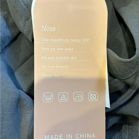 Cueply Green Short Romper New XL - Picture 4 of 8